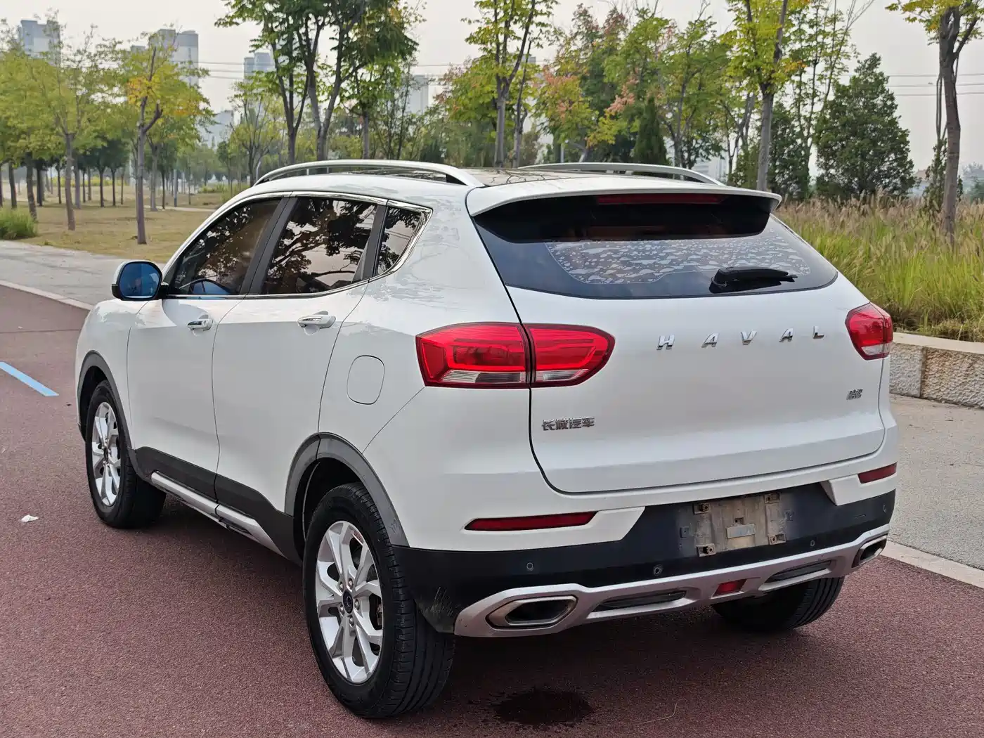 Photo 22 - Haval H2s