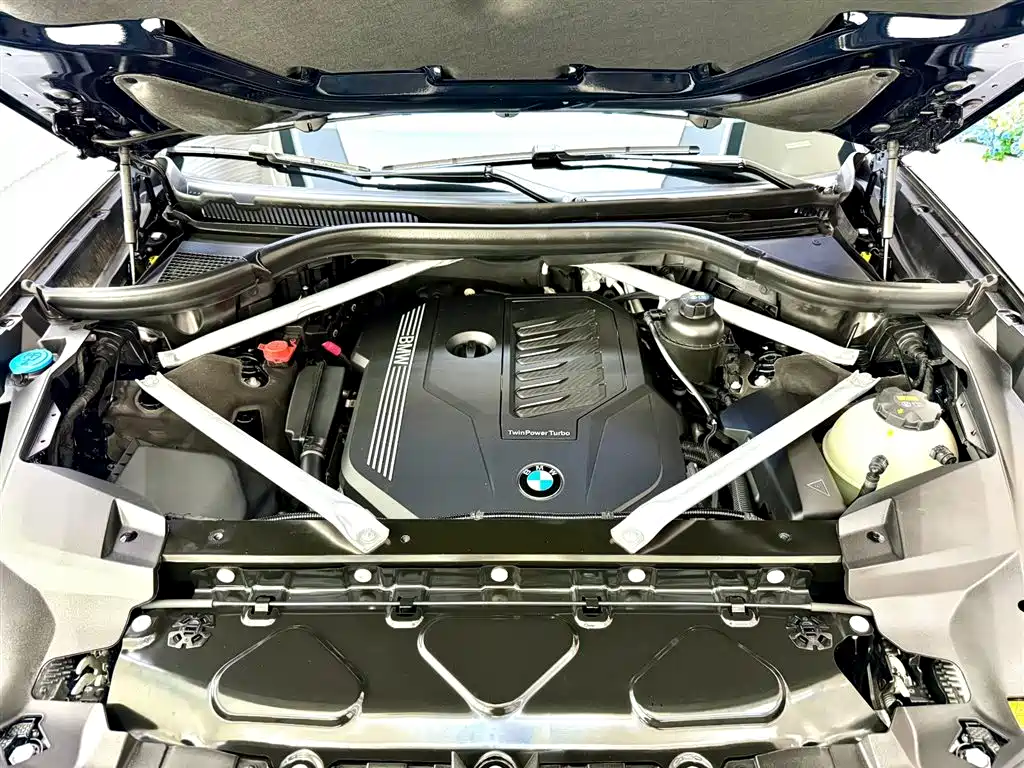 BMW X7 2022 xDrive40i Exclusive M Sport Package фото 9