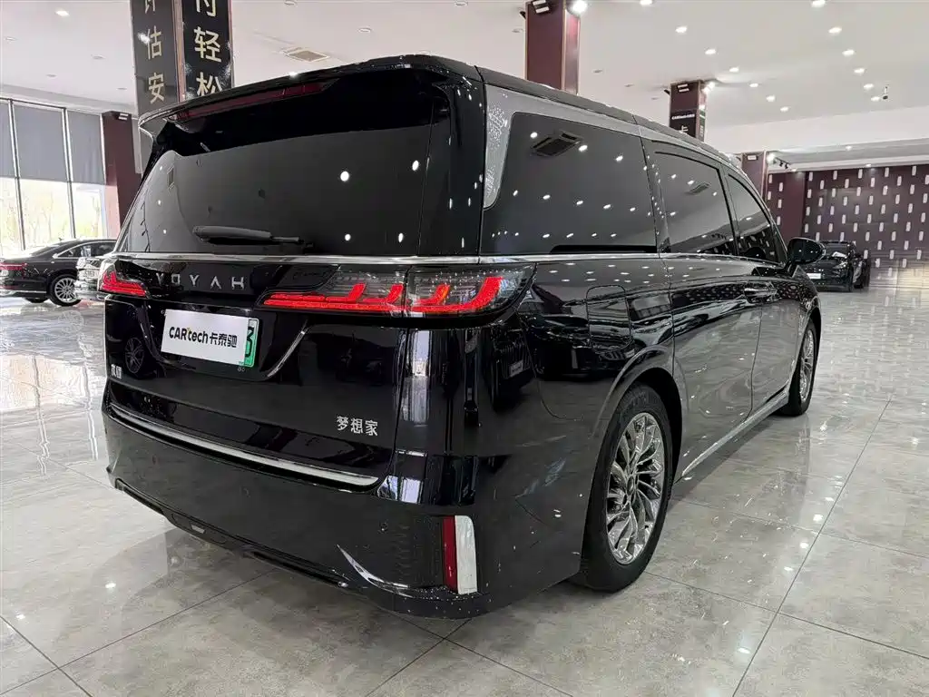 Voyah Auto Voyah Dreamer 2022 Low-carbon Dream+Smart Package фото 4