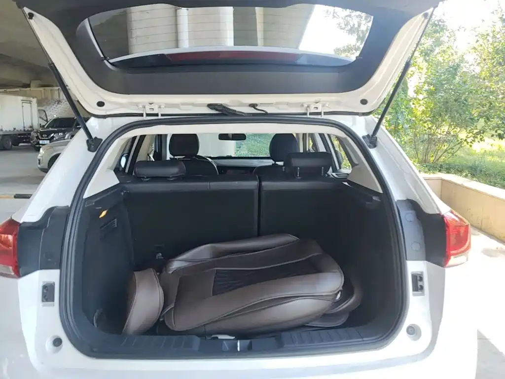 Photo 19 - Haval H2s