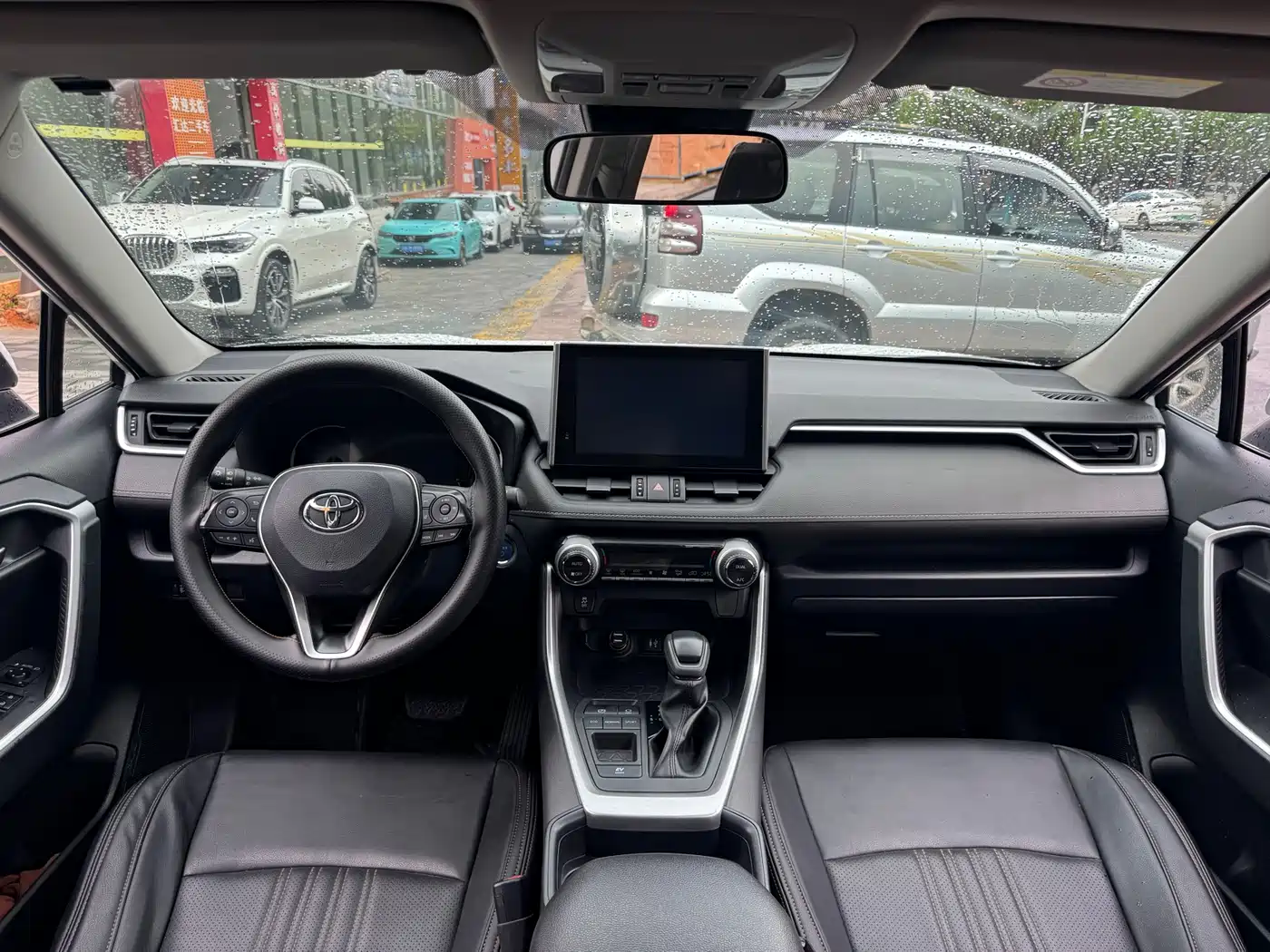 Toyota RAV4 Rongfang 2023 Hybrid 2.5L E-CVT 2WD Elite Edition фото 3