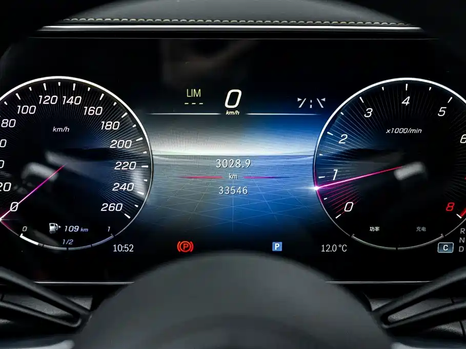 Mercedes-Benz GLC 2023 GLC 260 L 4MATIC Luxury 7-Seater фото 8