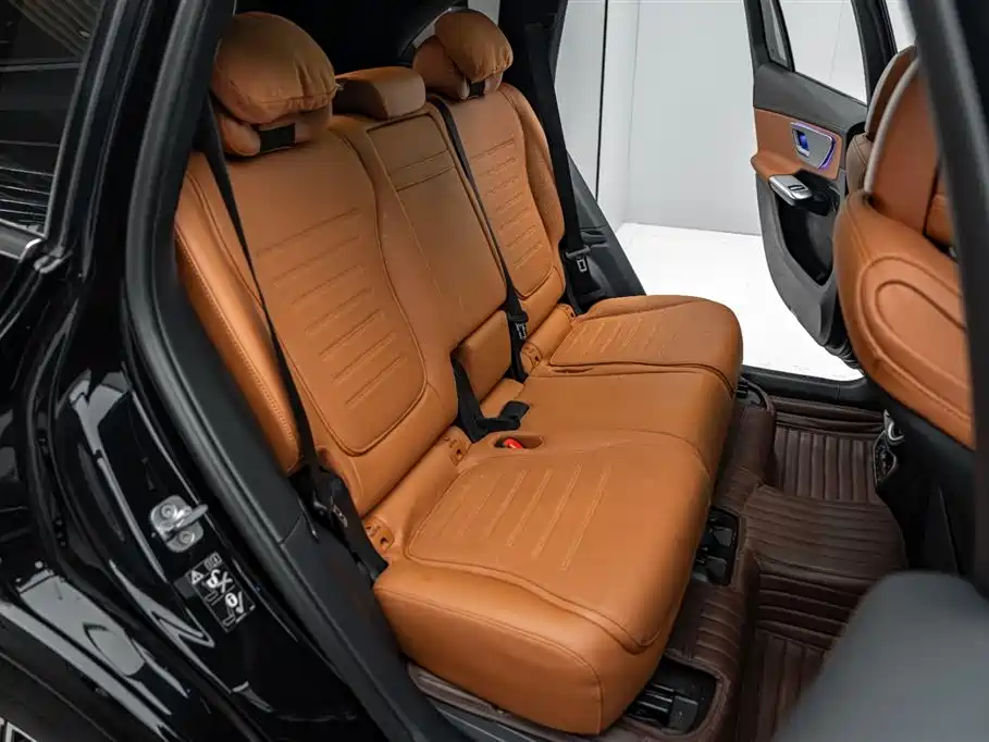 Mercedes-Benz GLC 2023 GLC 260 L 4MATIC Luxury 7-Seater фото 23