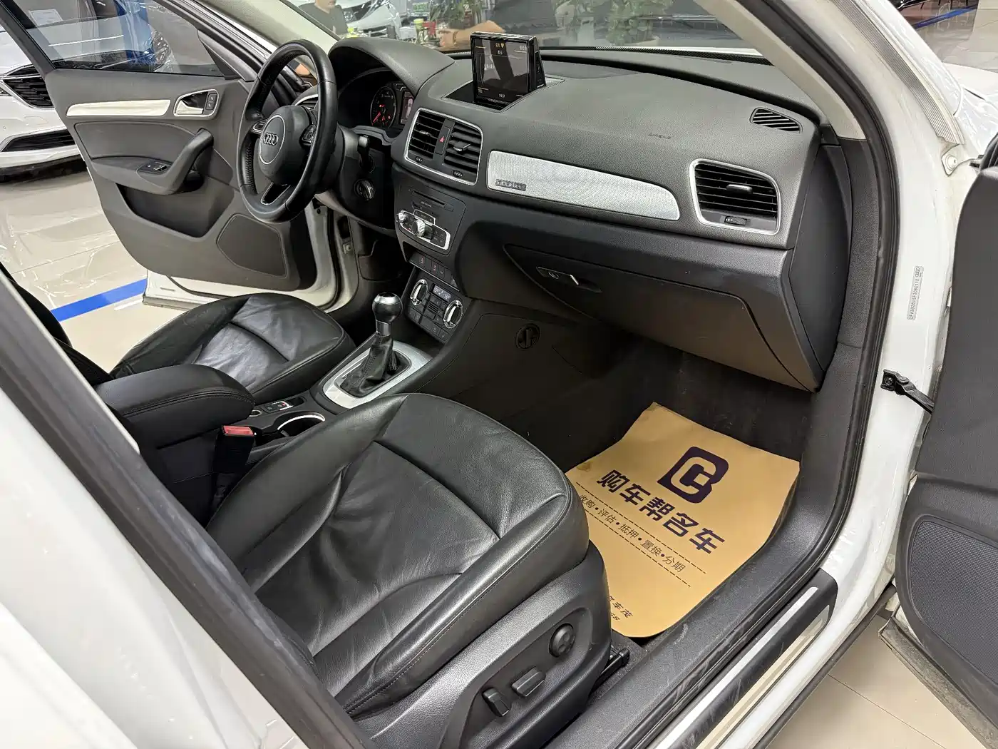 Audi Q3 2015 35 TFSI quattro Technology фото 5