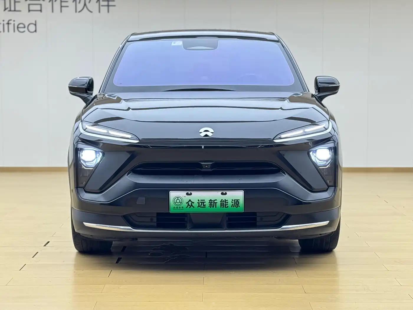 Фото 3 - NIO EC6
