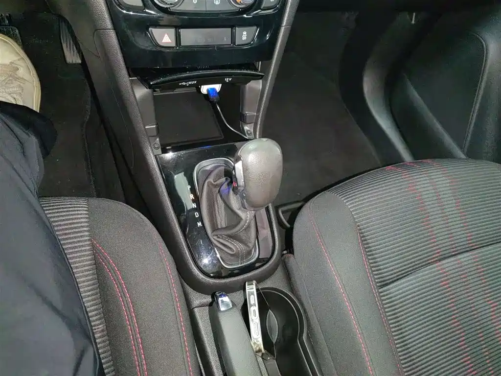 Buick Encore 2017 18T Automatic 2WD Urban Leading фото 10