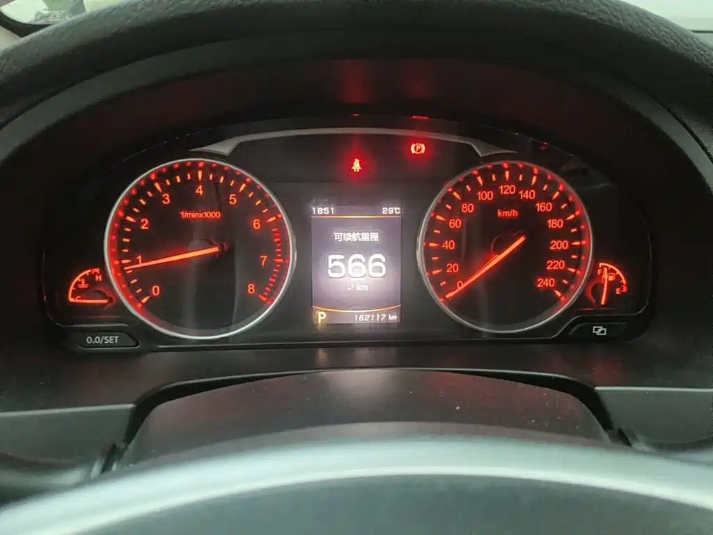 Фото 4 - Geely Borui