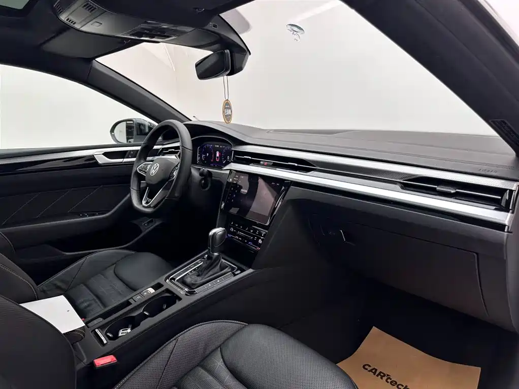 Volkswagen FAW-Volkswagen CC 2021 380TSI Eye-catching Edition фото 11