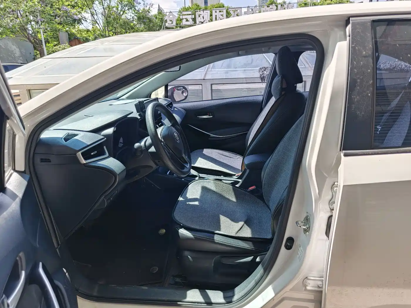 Toyota Corolla 2023 1.8L Smart Hybrid Dual Engine Elite Edition фото 4
