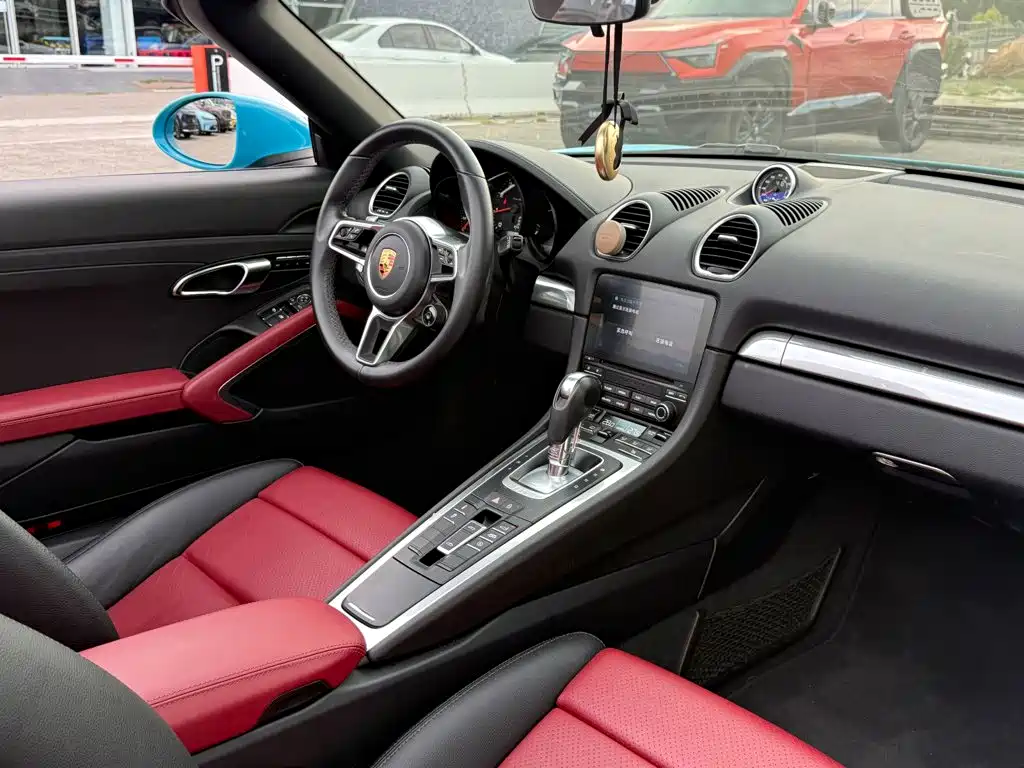 Фото 34 - Porsche 718