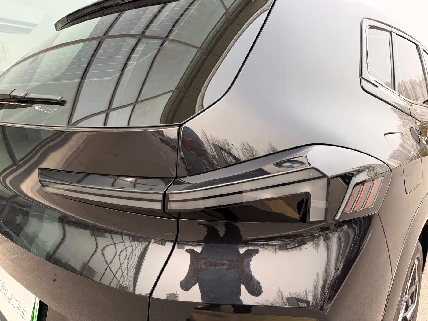 BMW XM 2023 50e фото 17