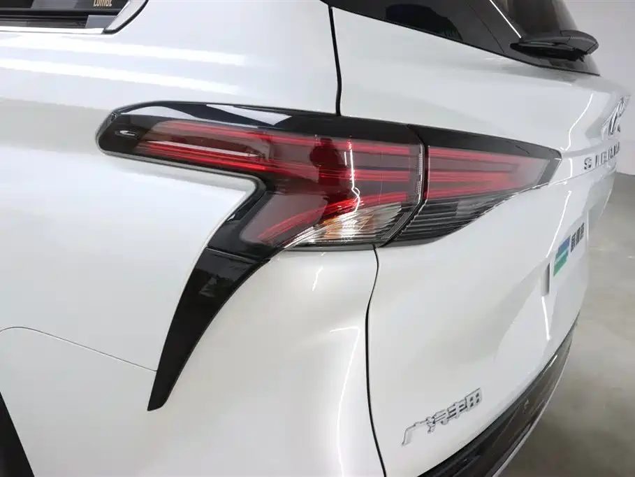 Toyota Sienna 2021 2.5L Hybrid Luxury Edition фото 34