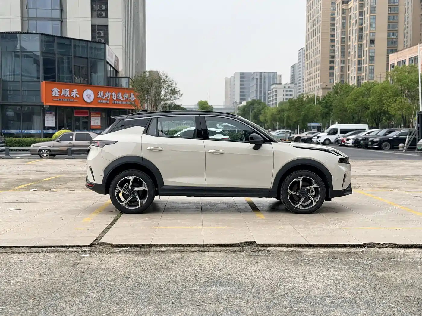 Lynk & Co 06 2025 2026 Relive 1.5T Ultra