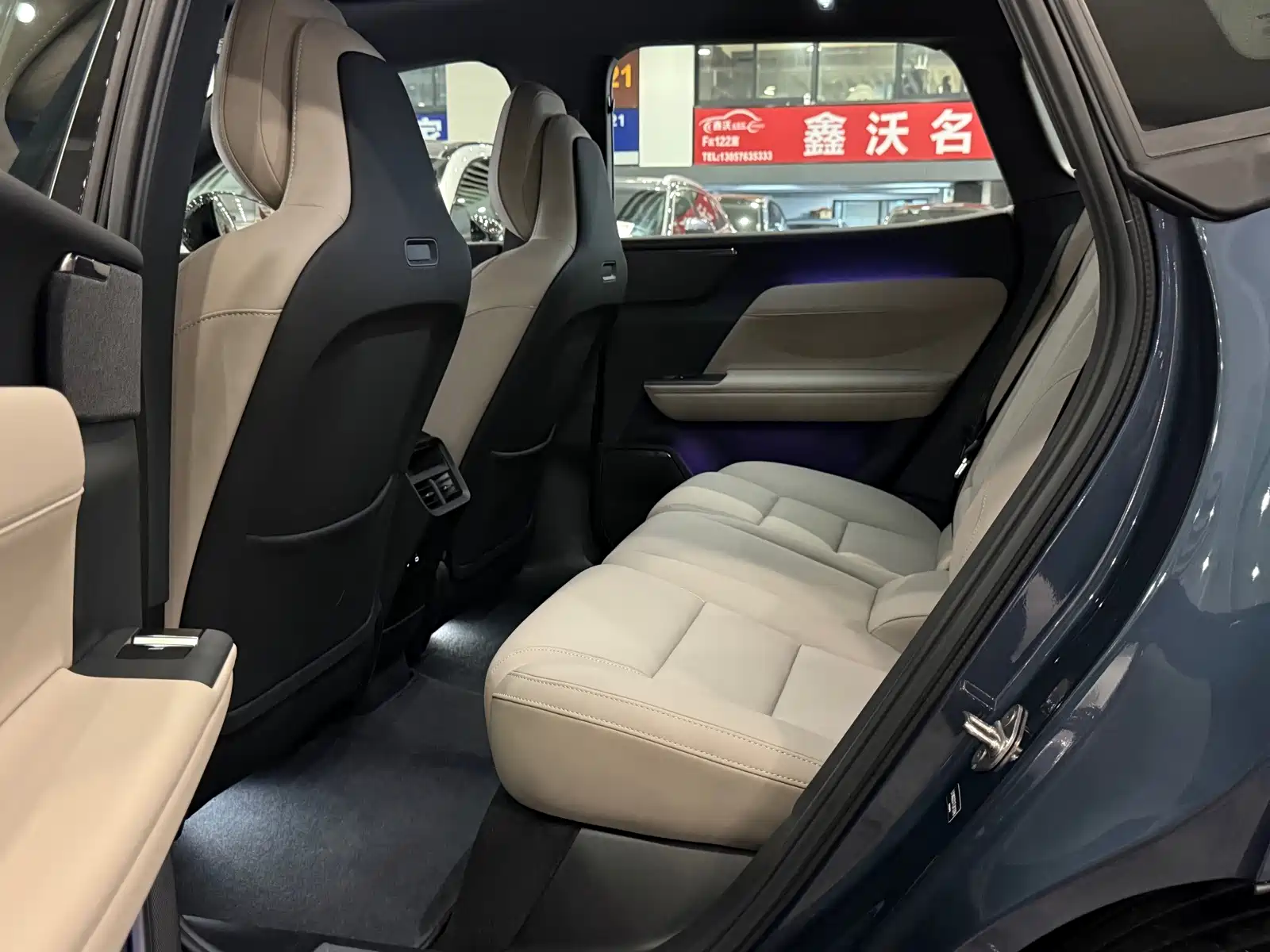 Фото 8 - Volvo XC70 Plug-in Hybrid