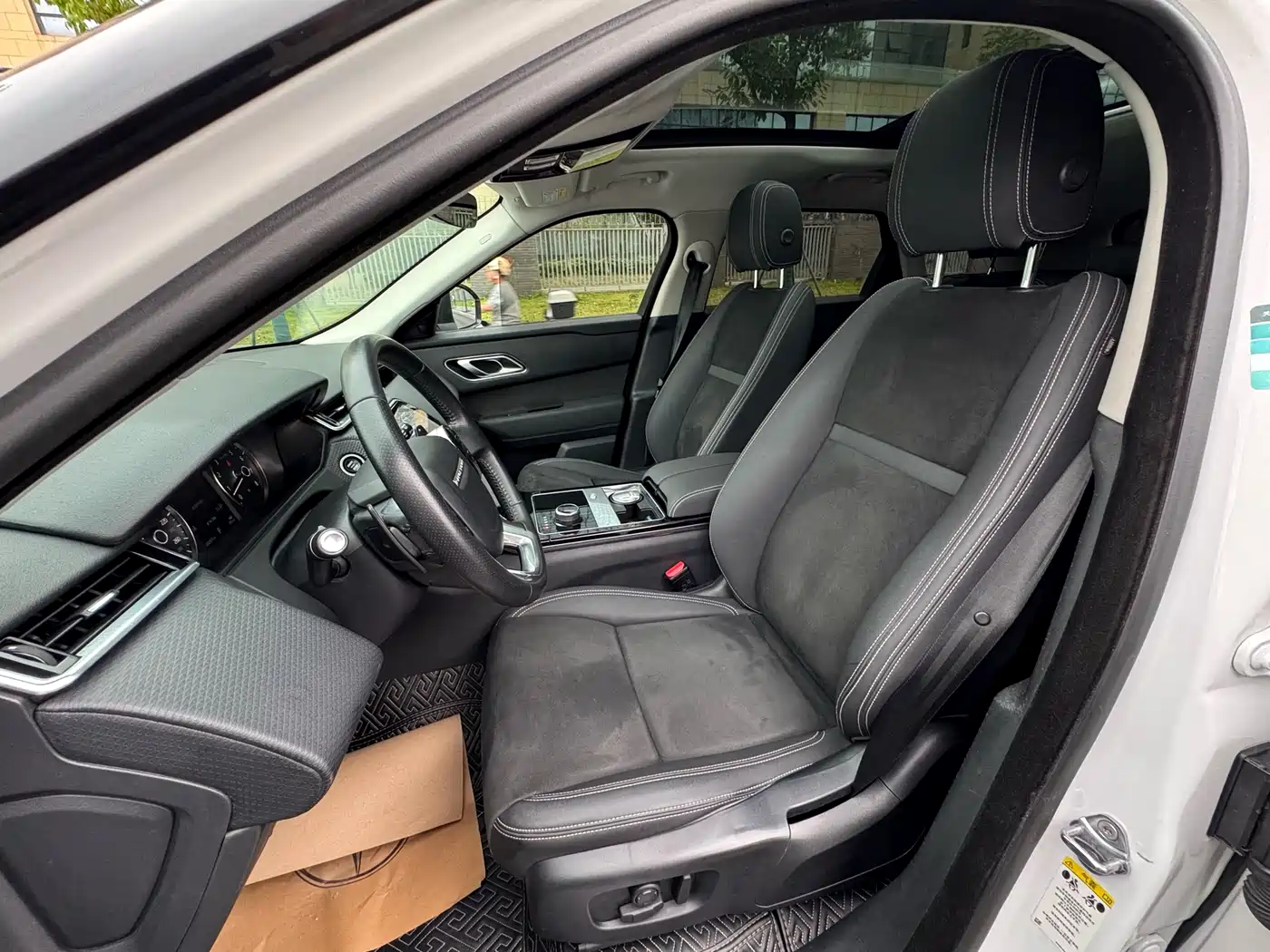 Land Rover Range Rover Velar 2020 P250 фото 3