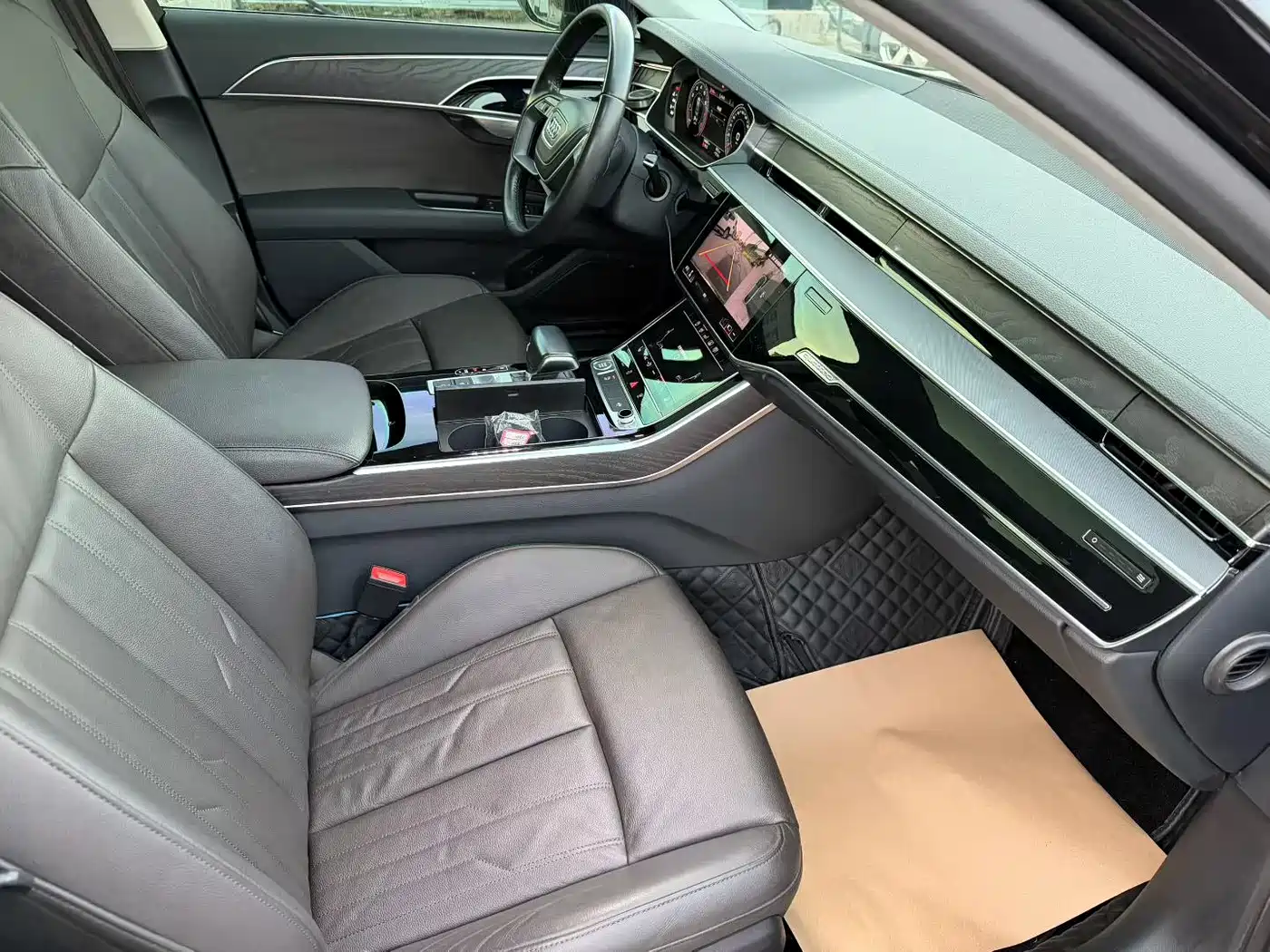 Audi A8 2018 A8L 55 TFSI quattro Launch Premium фото 4