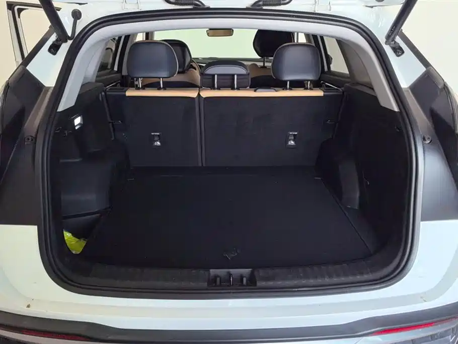 GEELY AUTOMOBILE BOYUE L