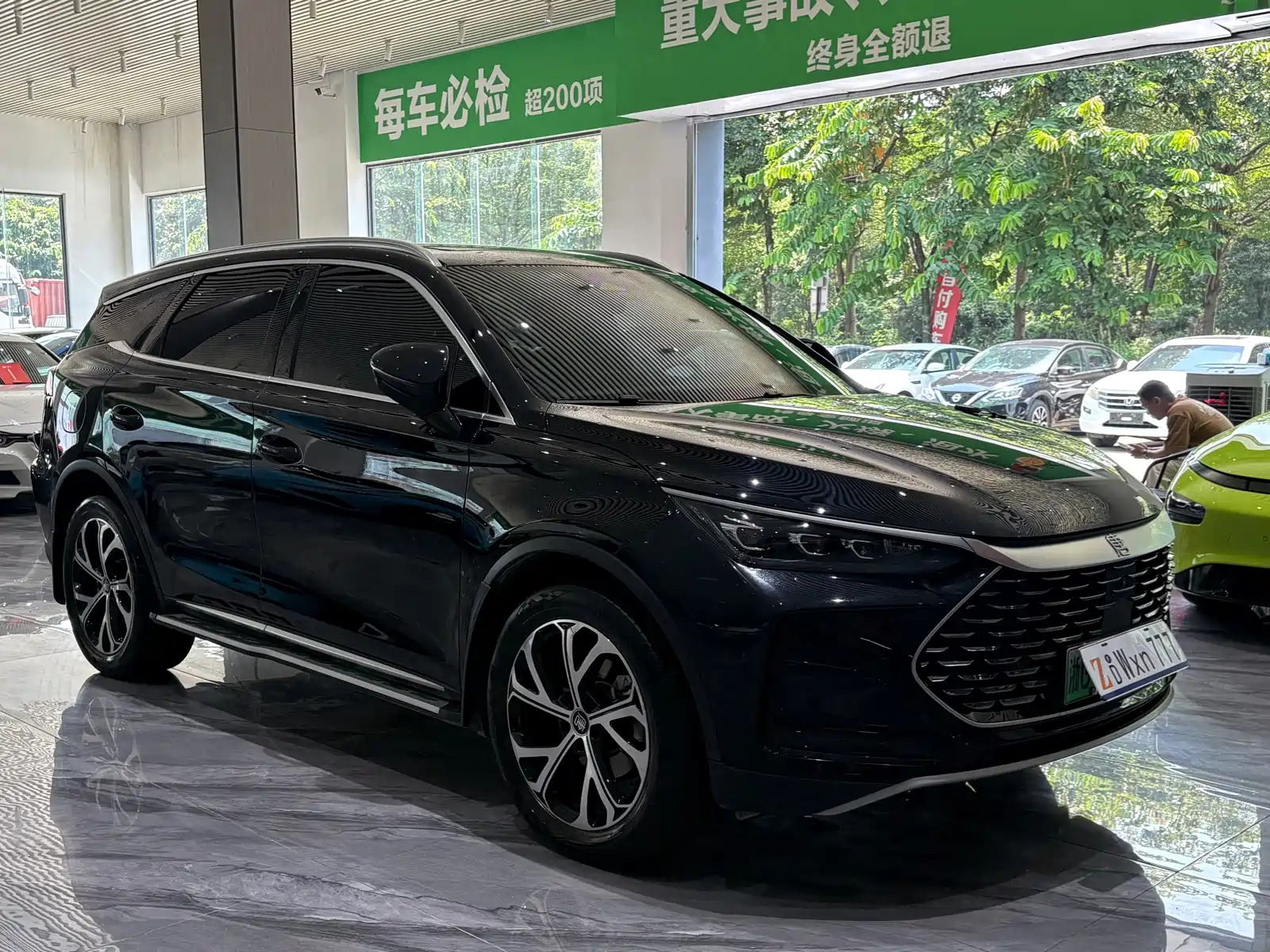 Фото 3 - BYD Tang New Energy
