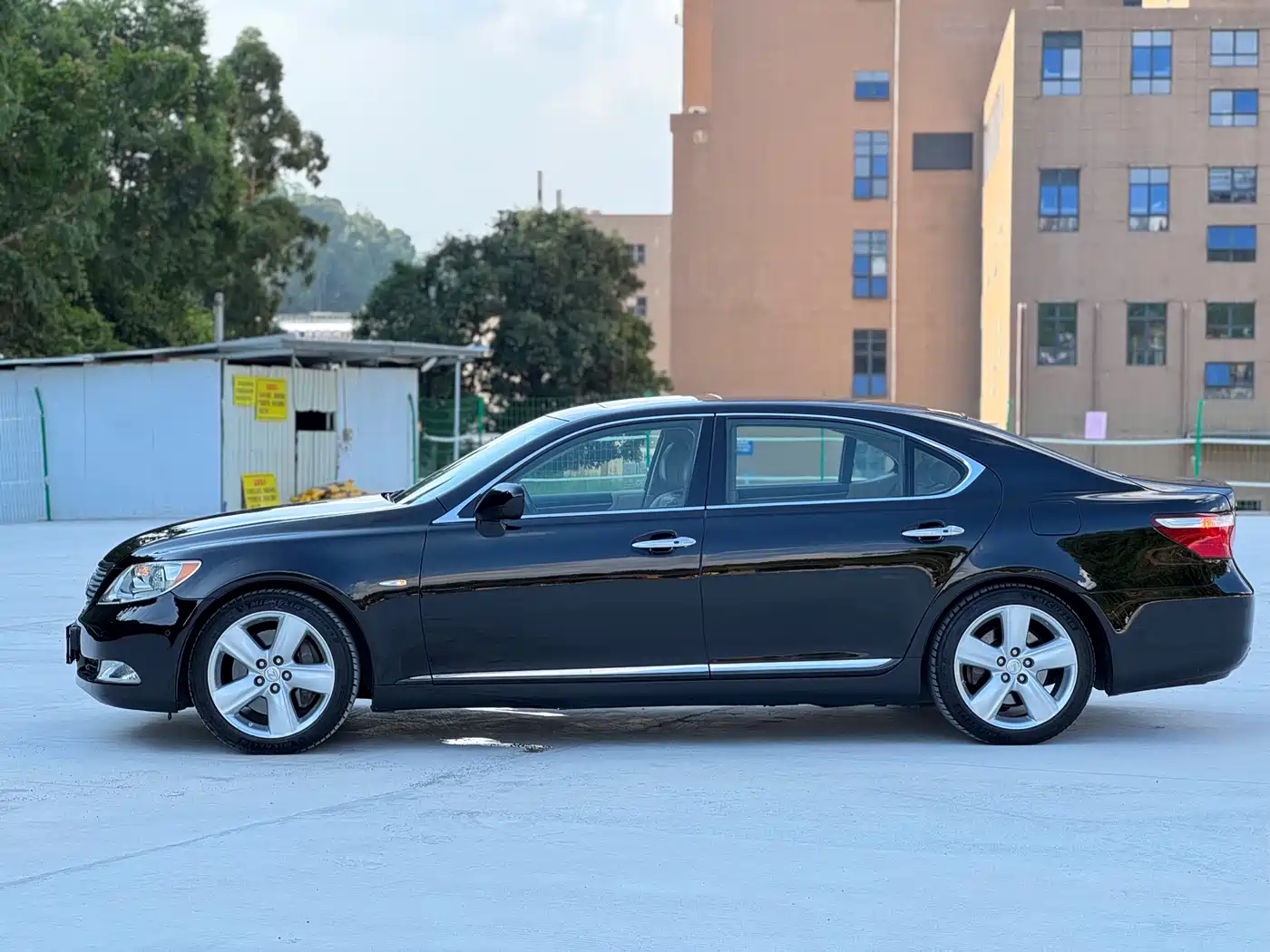 Lexus LS 2007 2006 460L