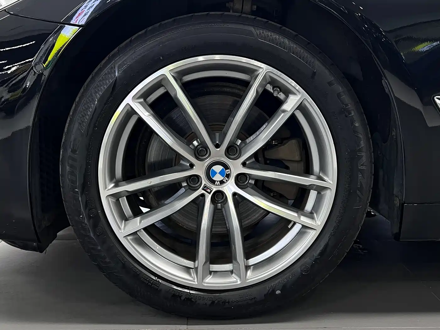 BMW 5 Series 2020 525Li M Sport Package фото 11