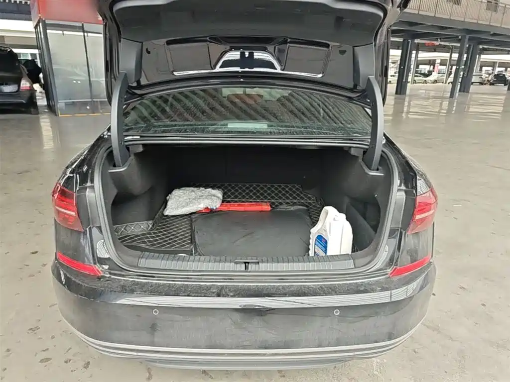 Volkswagen Passat 2019 330TSI Elite Version China VI фото 19