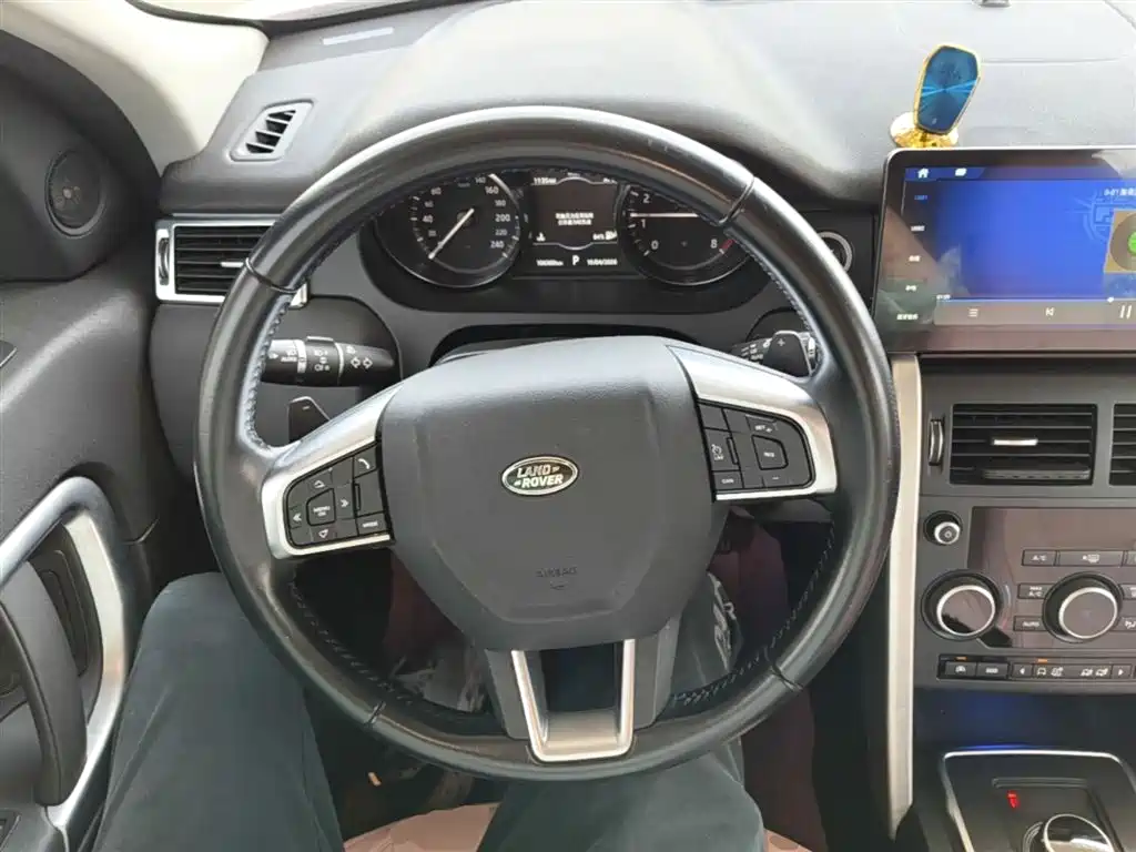 Land Rover Discovery Sport 2017 2.0T SE фото 11
