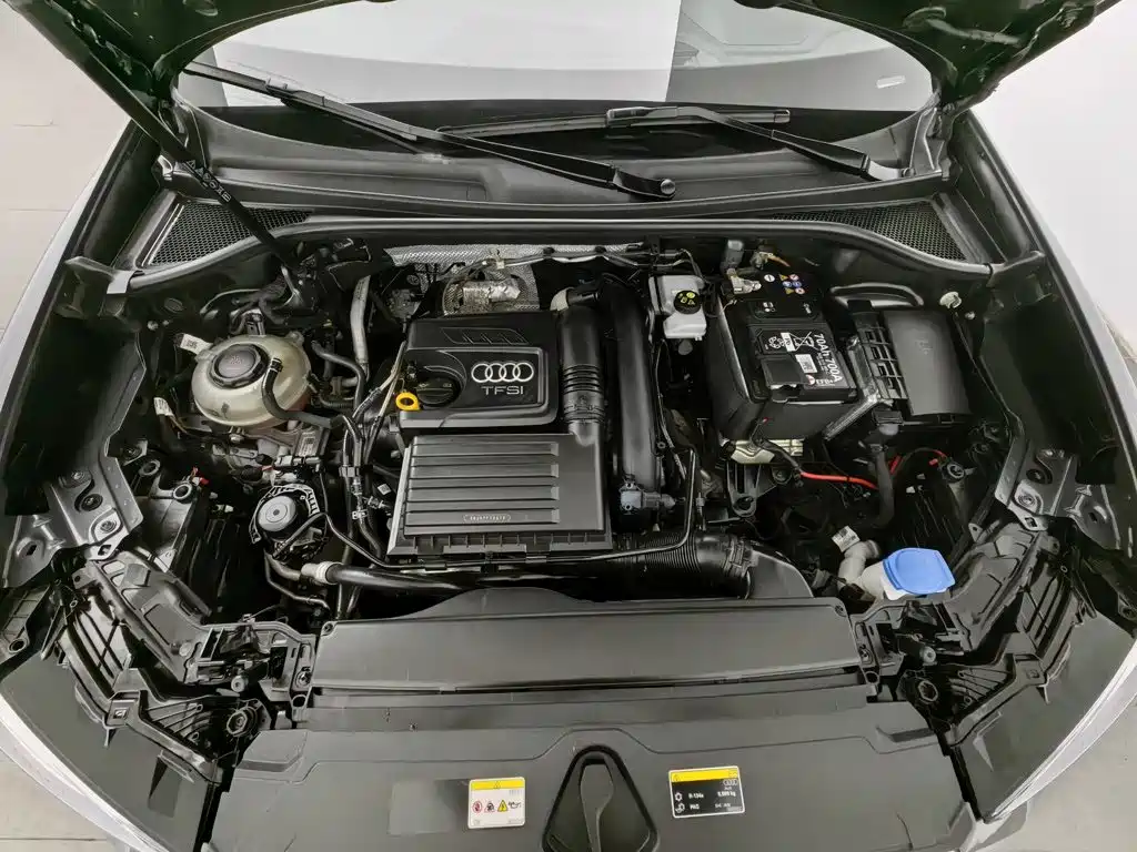 Фото 6 - Audi Q3
