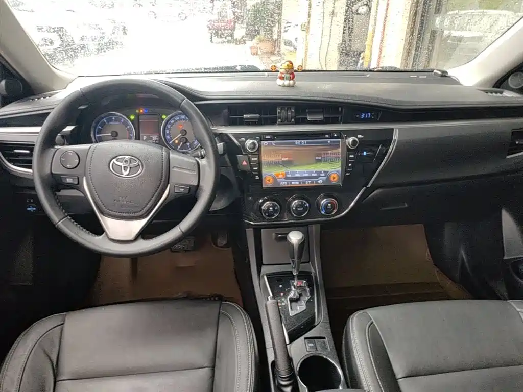 Toyota Corolla 2014 1.6L CVT GL-i Leather Edition фото 10