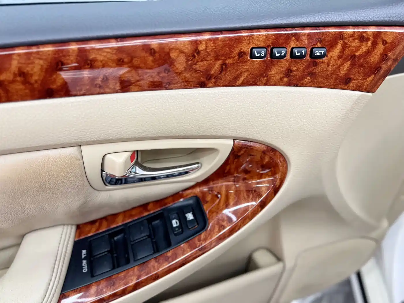 Toyota Crown 2005 Model 3.0L Royal фото 17
