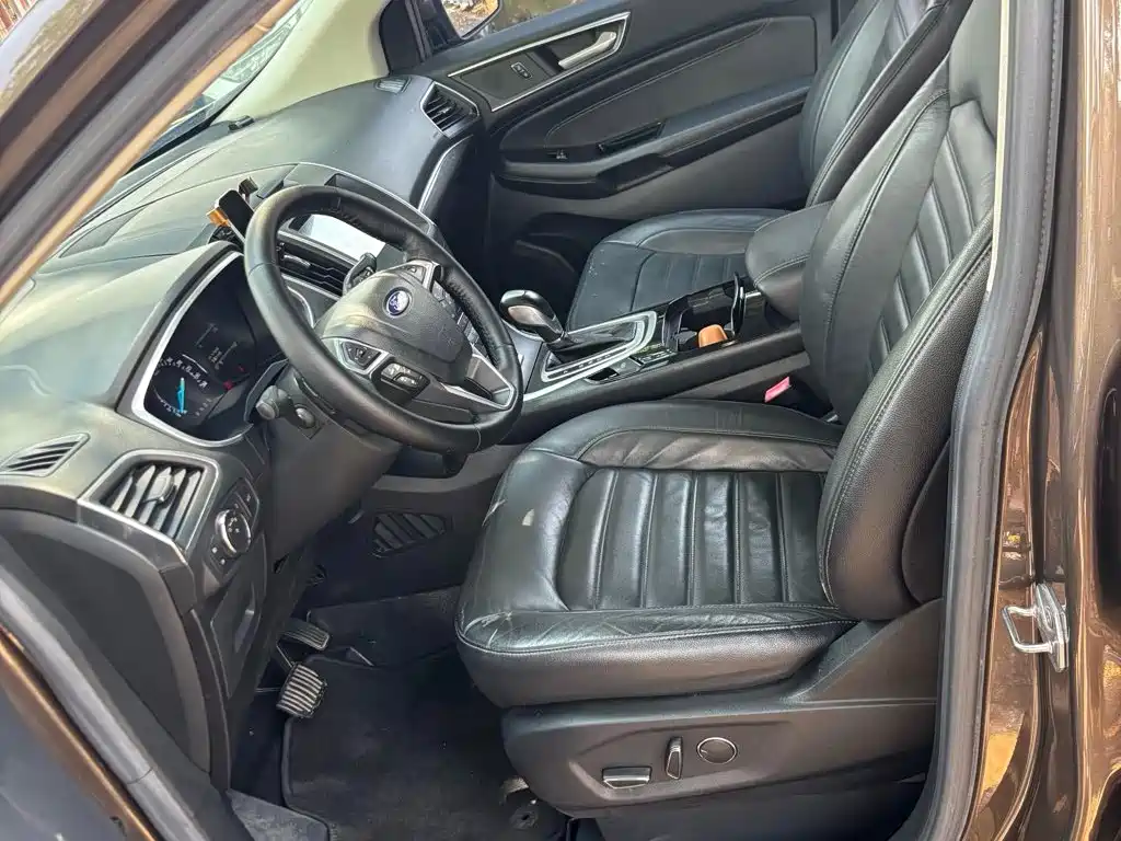 Ford Edge 2017 2016 EcoBoost 245 2WD Luxury 7-Seater