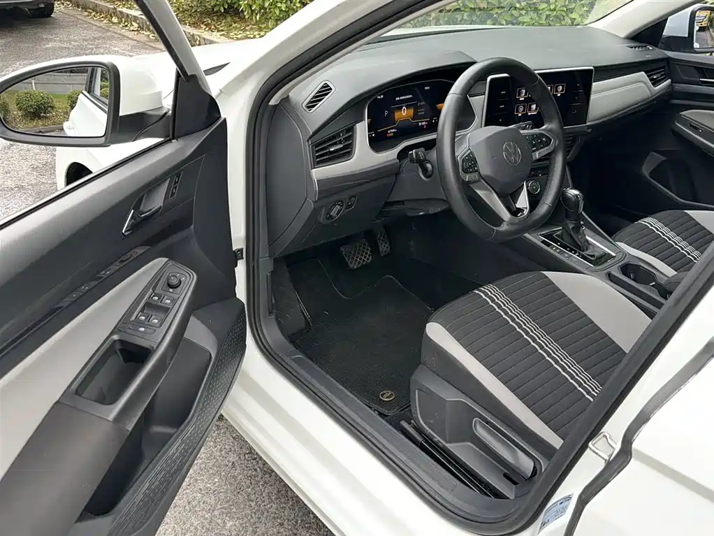 Volkswagen Bora 2023 200TSI DSG Comfort Edition фото 12