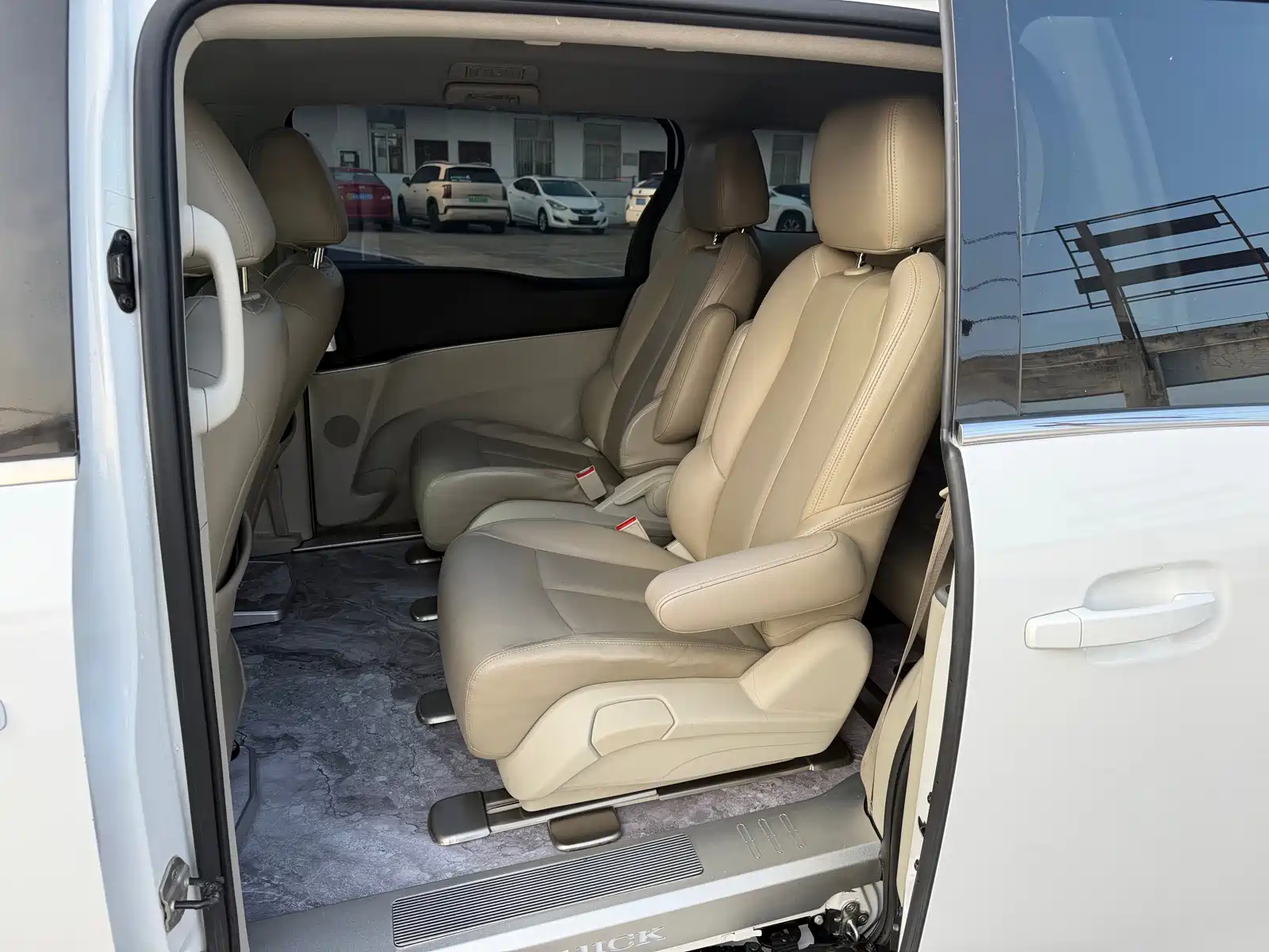 Фото 7 - Buick GL8