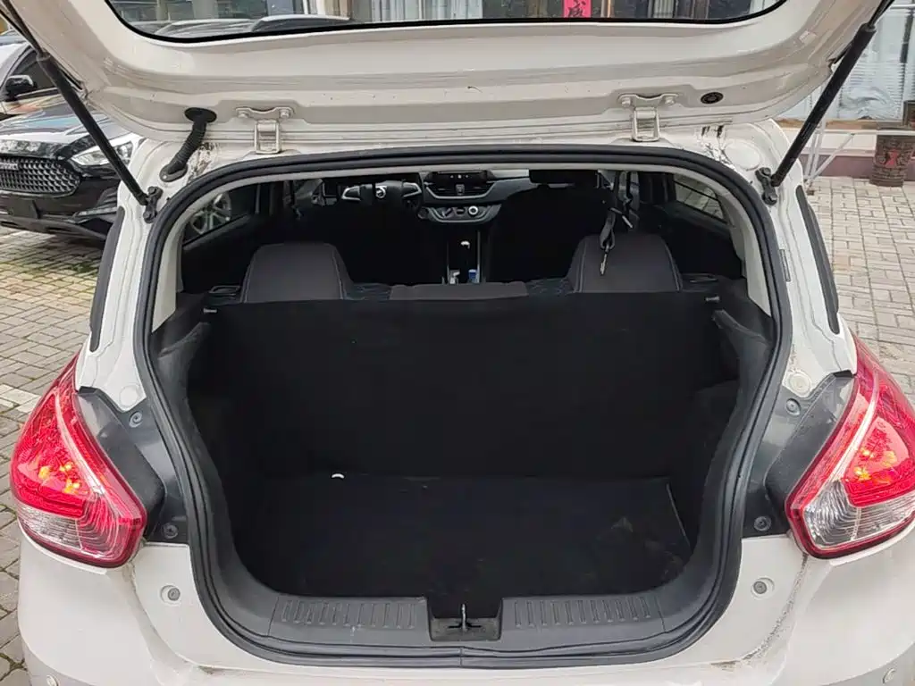 Baojun 310 2017 2016 1.2L Manual Comfort Model