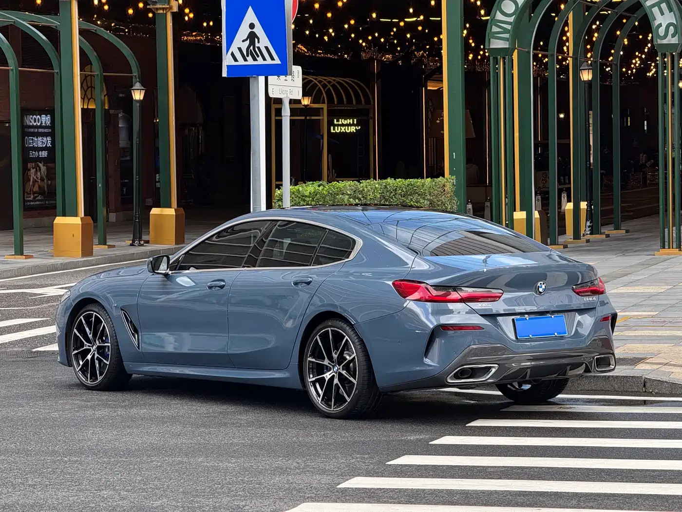 BMW 8 Series 2019 840i xDrive Gran Coupe M Sport фото 4