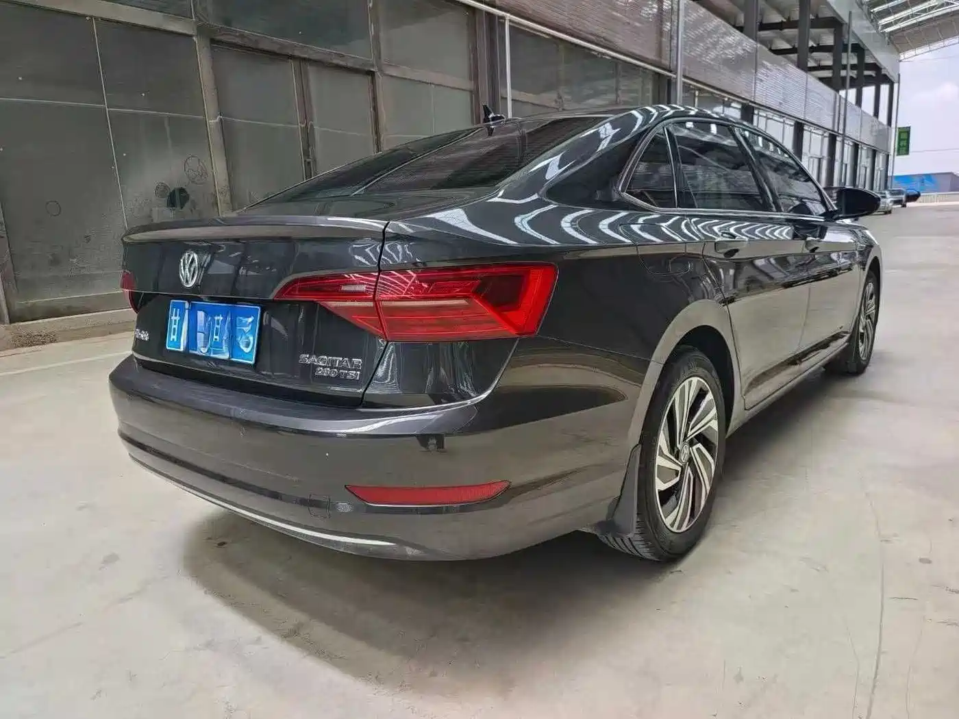 Volkswagen Sagitar 2022 280TSI DSG Surpassing Edition фото 6