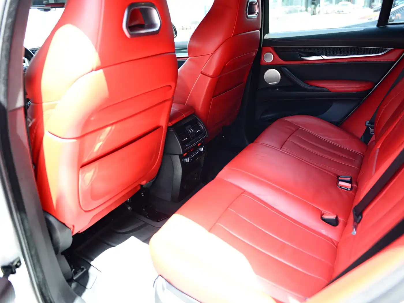 BMW X6 M 2015 X6 M фото 12