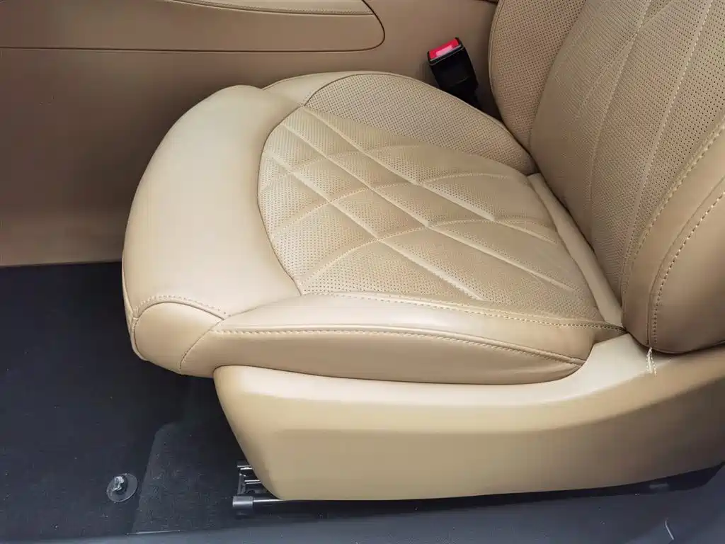 RISING AUTO FEIFAN R7