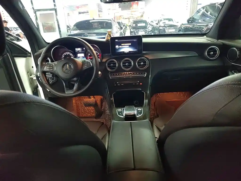 Mercedes-Benz GLC 2017 GLC 260 4MATIC Luxury фото 6