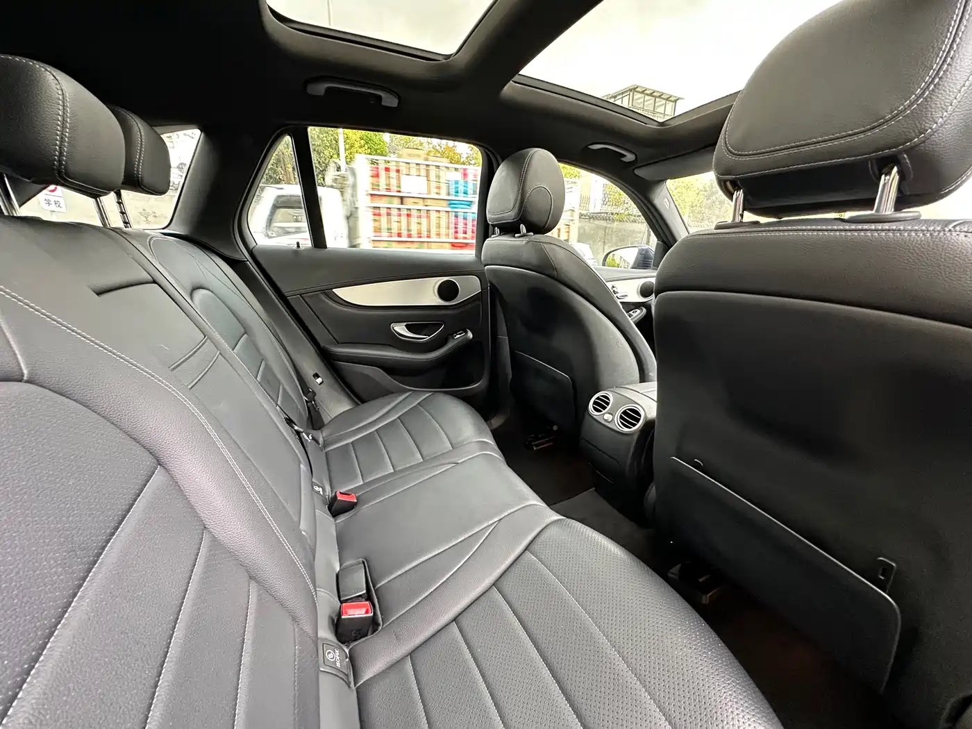Mercedes-Benz GLC 2018 Facelift GLC 200 4MATIC фото 15