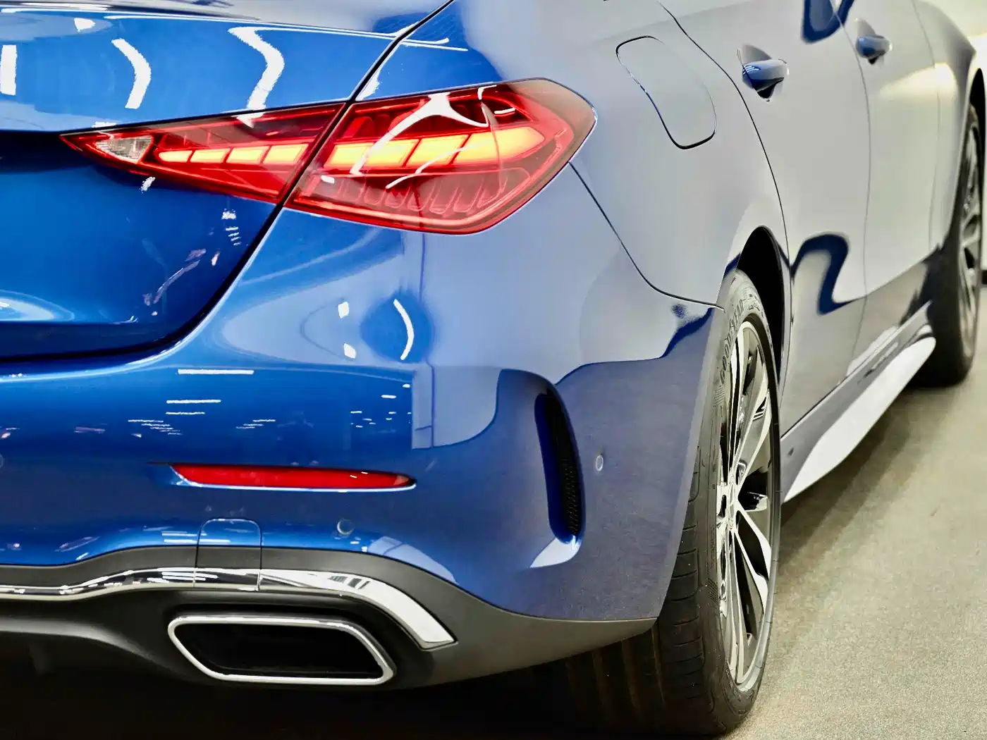 Mercedes-Benz C-Class New Energy 2023 C 350 eL фото 20