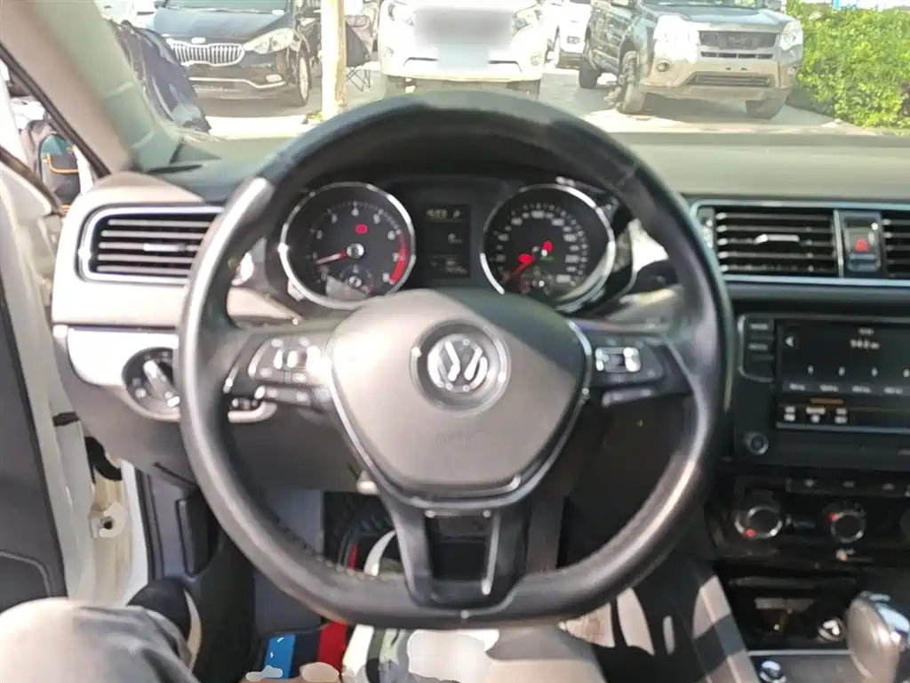 Volkswagen Sagitar 2017 230TSI Automatic Comfort фото 11