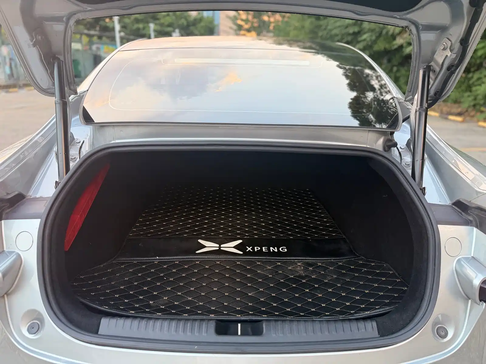 Фото 20 - XPeng P7