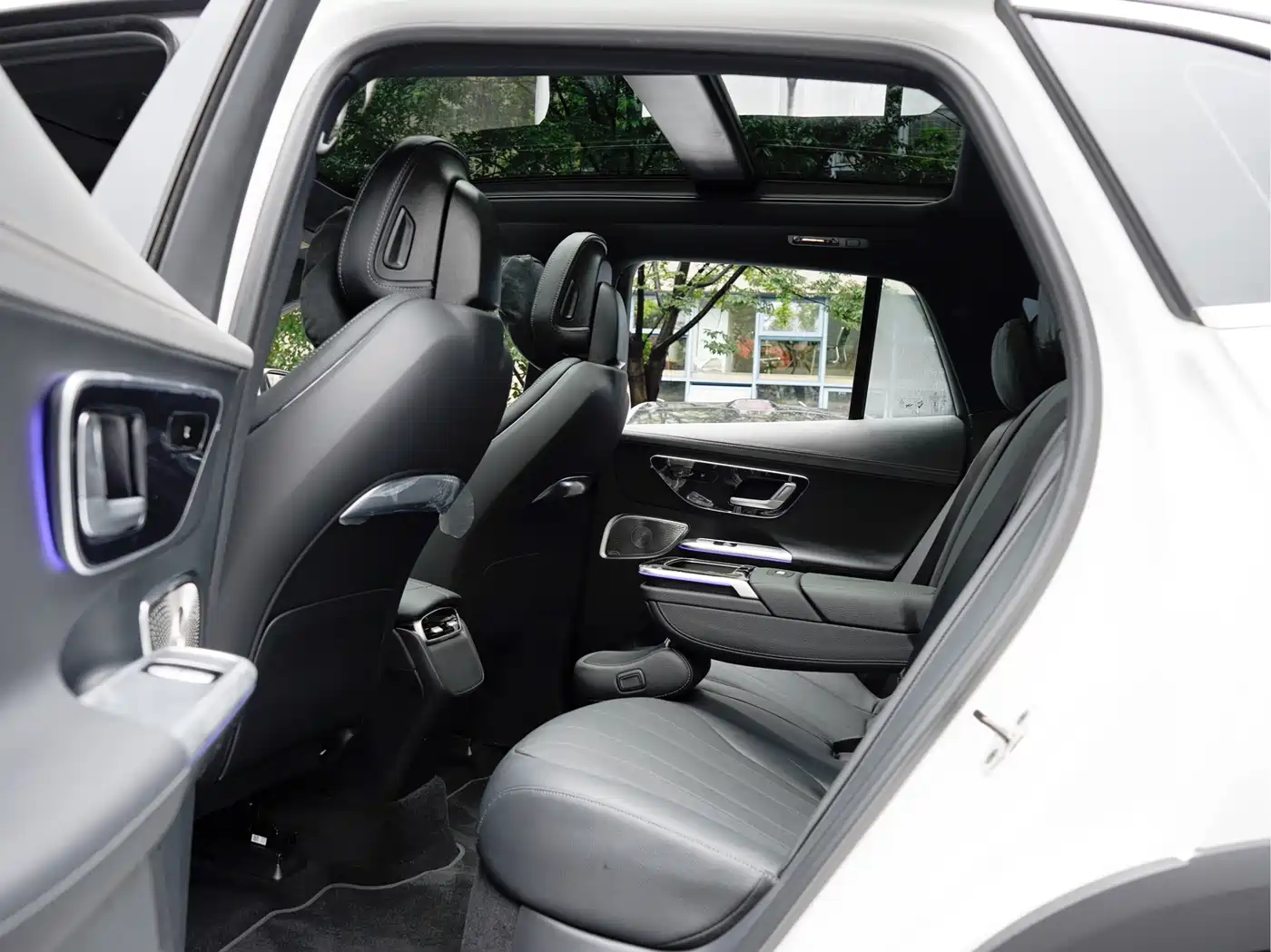 Mercedes-Benz EQE SUV 2024 500 4MATIC Luxury Edition фото 19