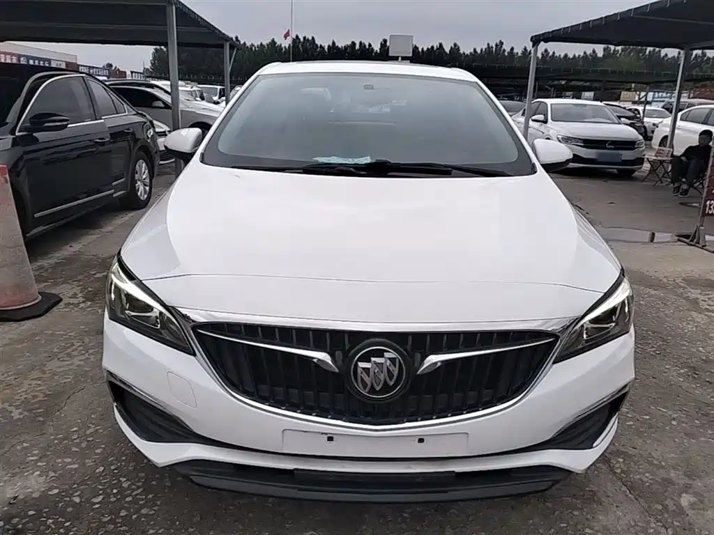 Buick Verano 2018 Sedan 15S Automatic Progressive фото 3