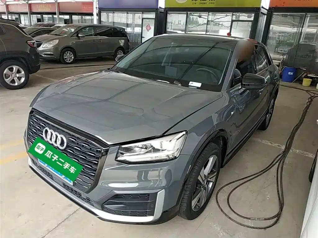 Audi Q2L 2020 35 TFSI Fashion Dynamic Model