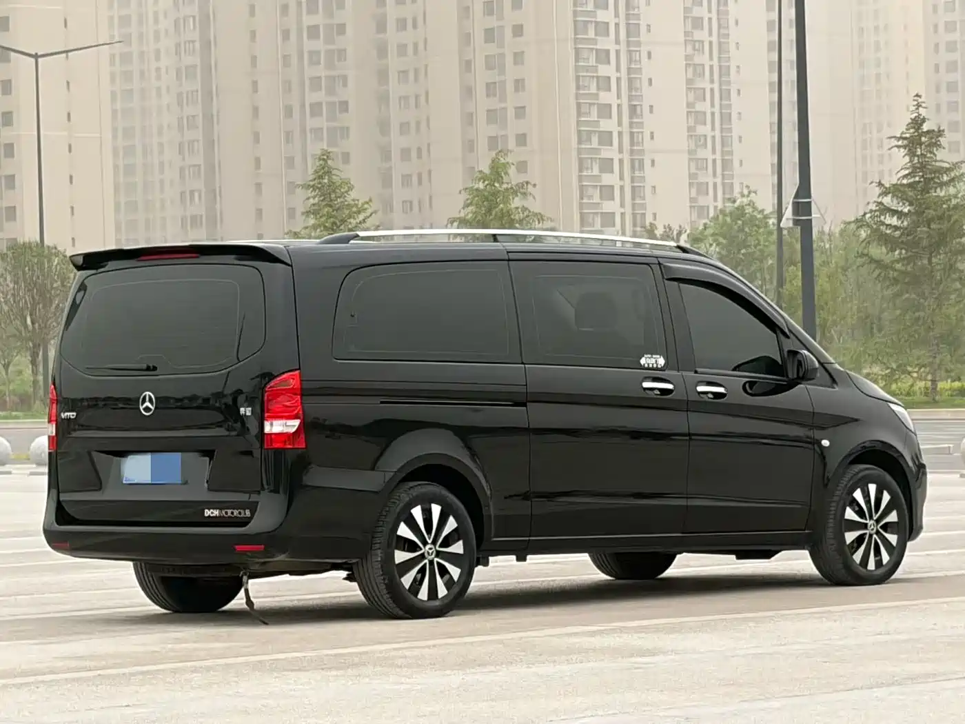 Mercedes-Benz Vito 2023 2.0T Elite 7-Seater фото 6