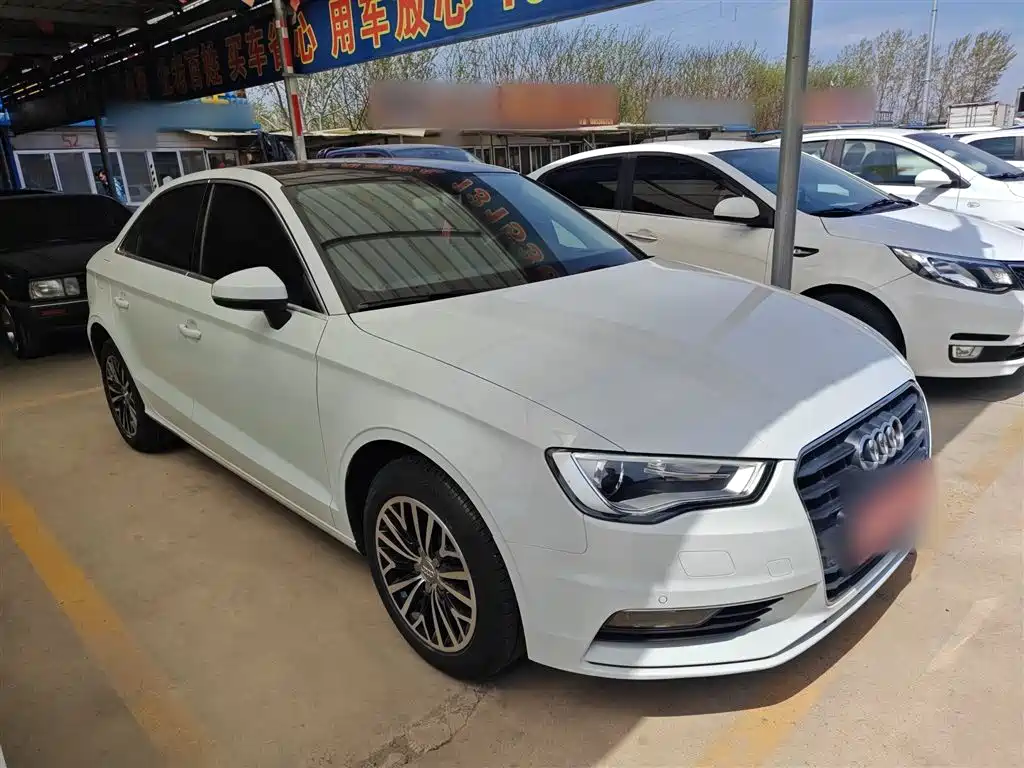 Audi A3 2016 Limousine 35 TFSI Leadership фото 4