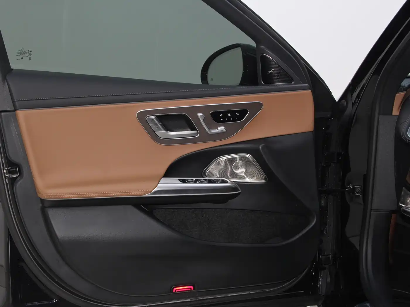 Mercedes-Benz E-Class 2025 Facelift E 300 L Luxury фото 16