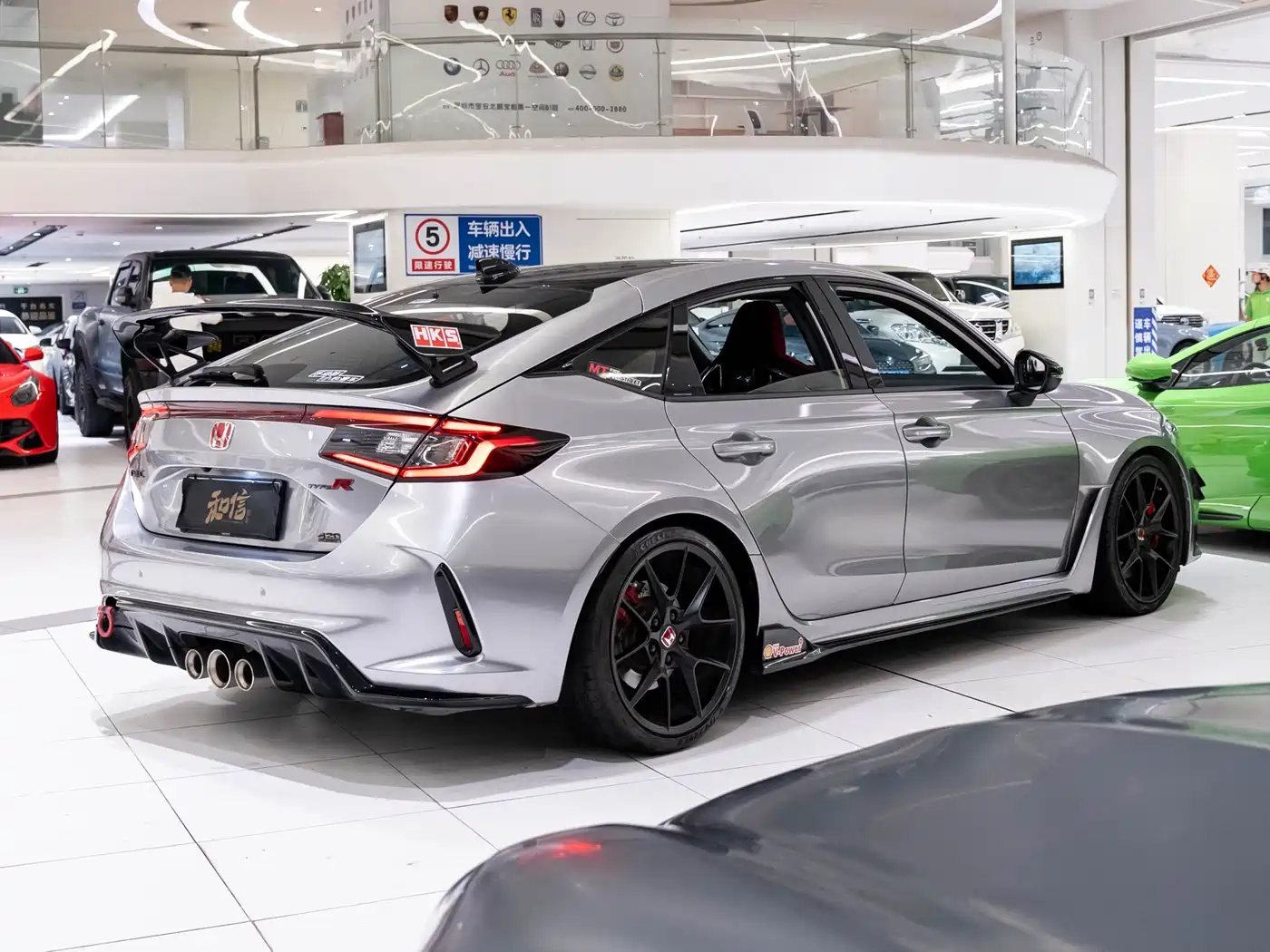 Honda Civic (Import) 2023 2.0T 420TURBO TYPE R фото 6