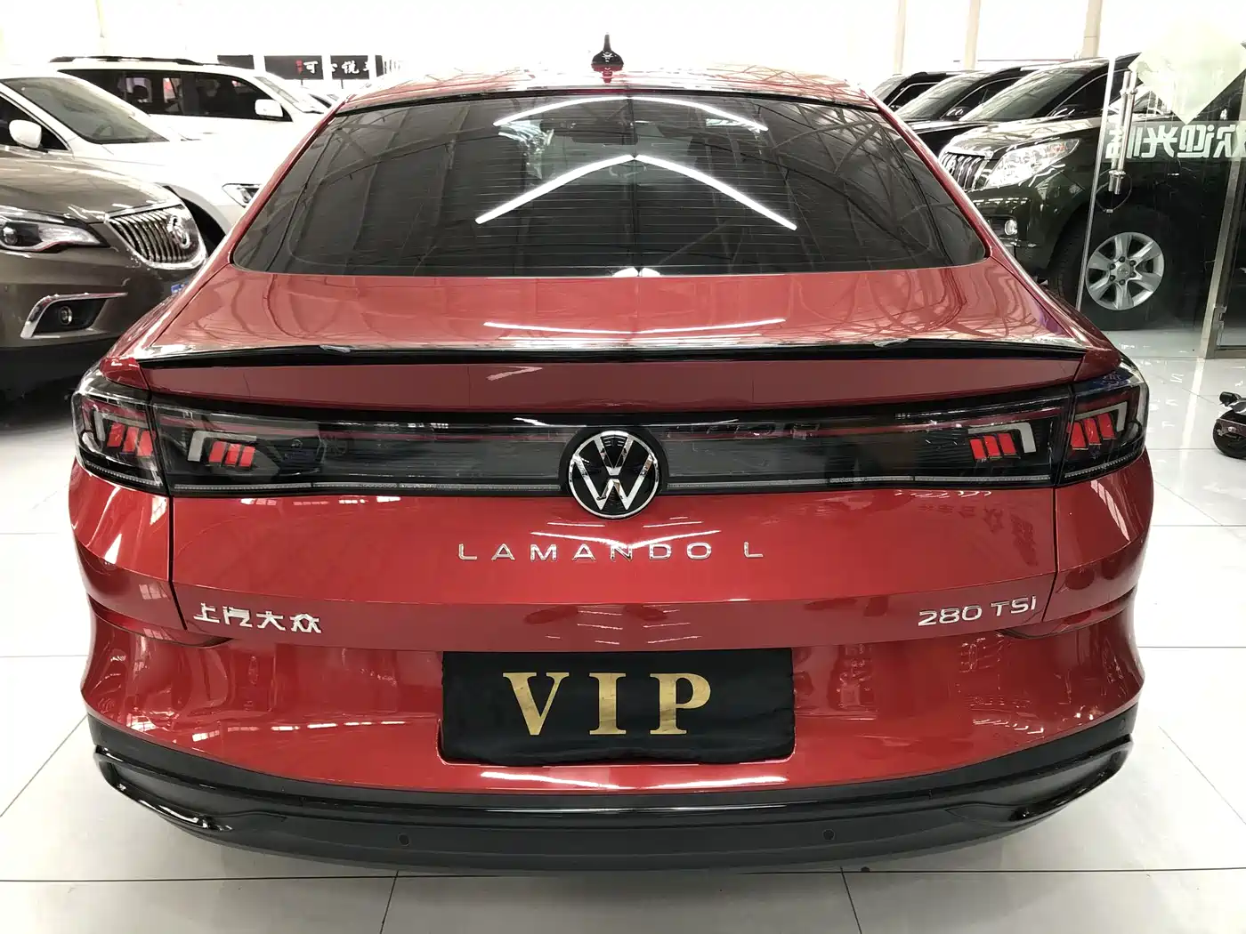 VOLKSWAGEN LINGDU